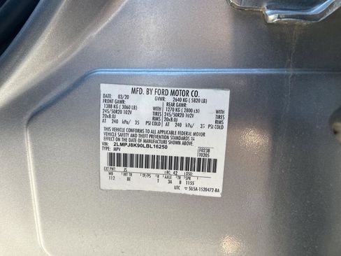 Used 2020 Lincoln Nautilus Reserve image 25