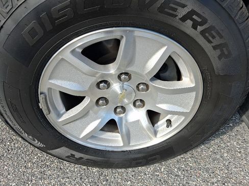 Used 2019 Chevrolet Silverado 1500 LT RWD image 15