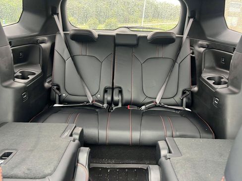 Used 2025 Honda Pilot TrailSport image 15