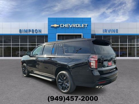 Used 2024 Chevrolet Suburban RST w/ Sport Performance Package image 6