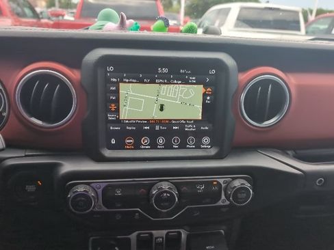 Used 2020 Jeep Wrangler Unlimited Rubicon AWD/4WD image 10