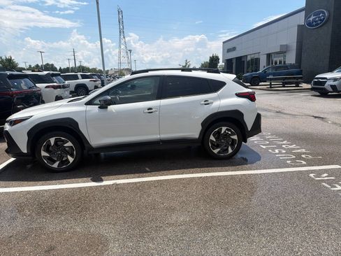 Used 2024 Subaru Crosstrek 2.5i Limited w/ Popular Package #3A AWD/4WD image 9