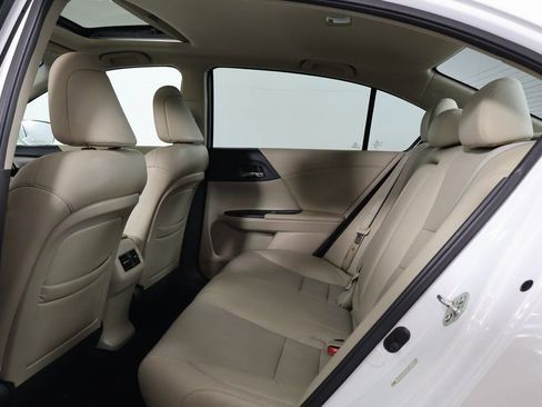 Used 2014 Honda Accord Touring image 11