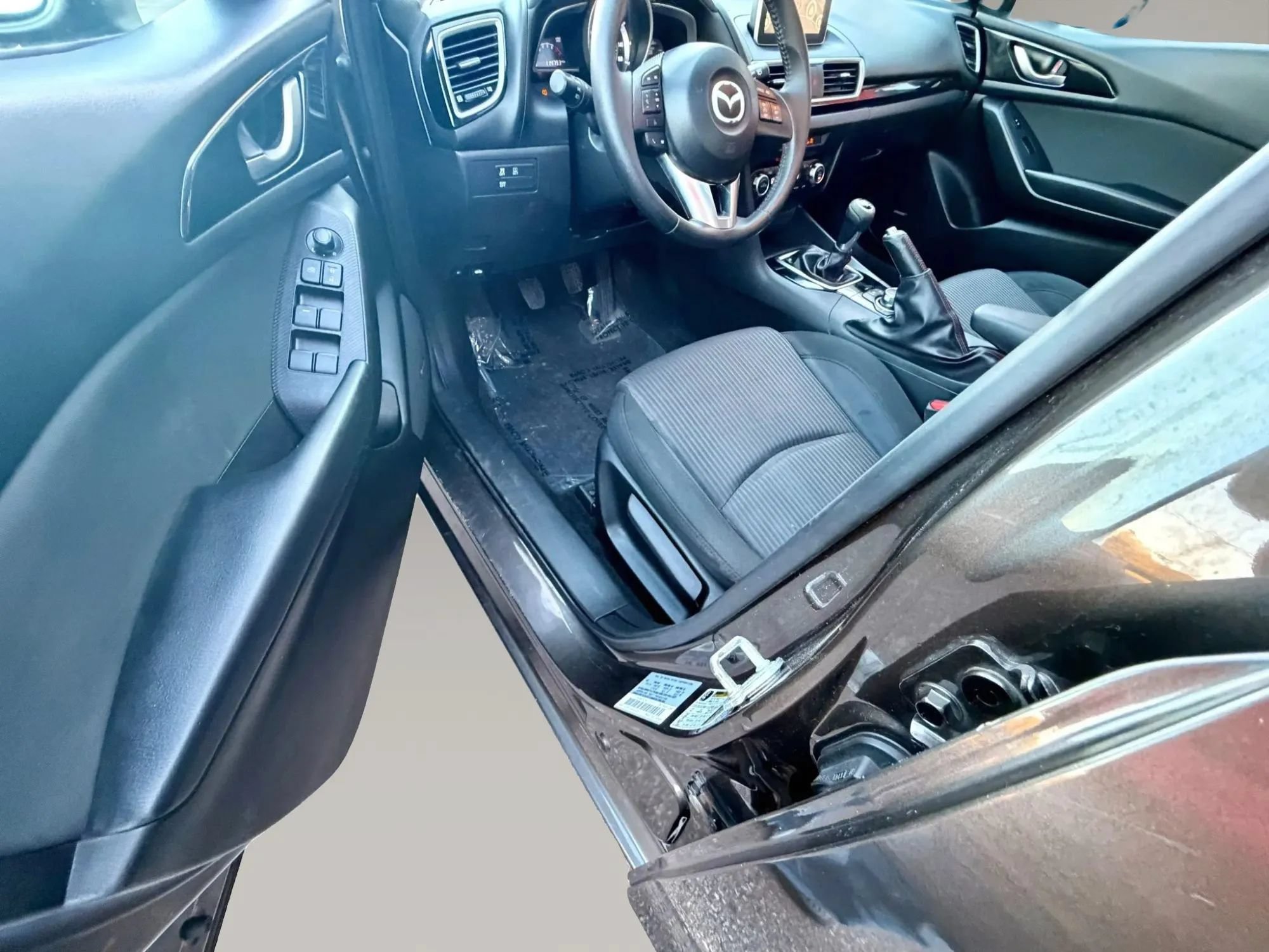 Used 2016 MAZDA MAZDA3 i Touring w/ Popular Equipment Package FWD image 7