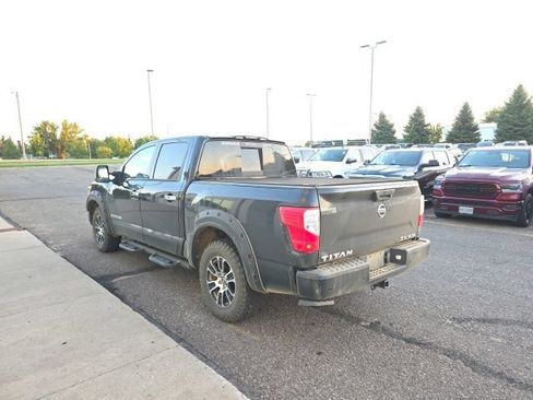 Used 2021 Nissan Titan SV w/ SV Convenience Package AWD/4WD image 7