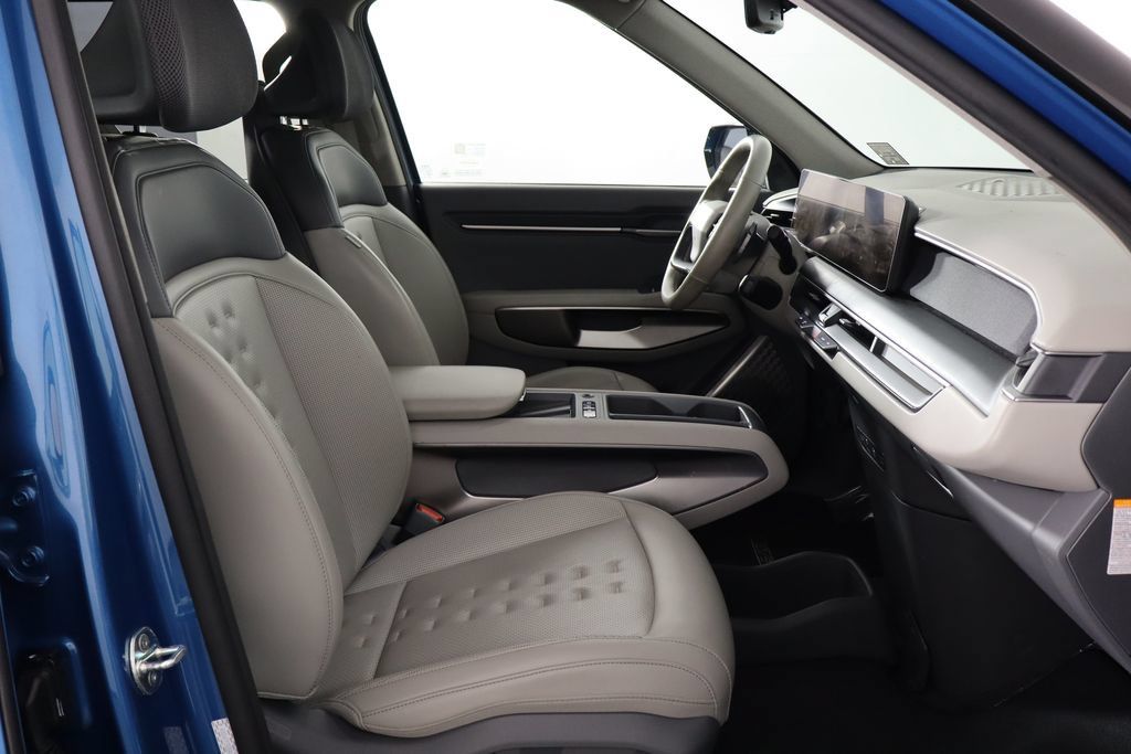 Used 2024 Kia EV9 Wind AWD/4WD image 18