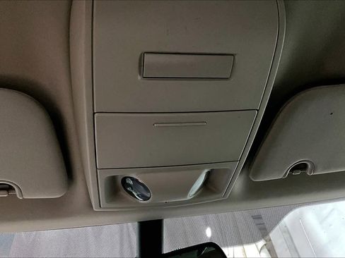 Used 2019 Dodge Grand Caravan SE w/ UConnect Hands-Free Group image 34