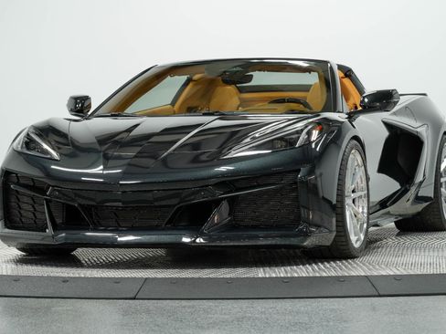 Used 2024 Chevrolet Corvette Z06 image 7