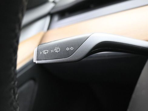 Used 2022 Tesla Model 3 Long Range AWD/4WD image 21
