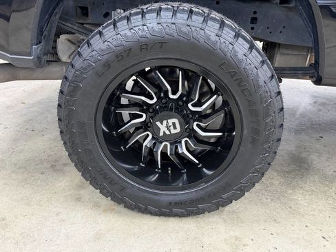 Used 2022 Ford F250 Lariat w/ Chrome Package image 13