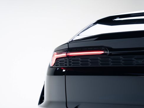 Used 2025 Lamborghini Urus SE image 25