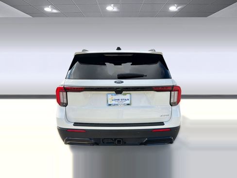Used 2025 Ford Explorer ST-Line w/ ST-Line Street Pack image 10