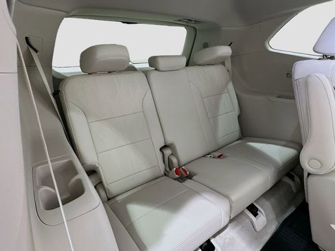 New 2026 Buick Enclave Avenir image 29