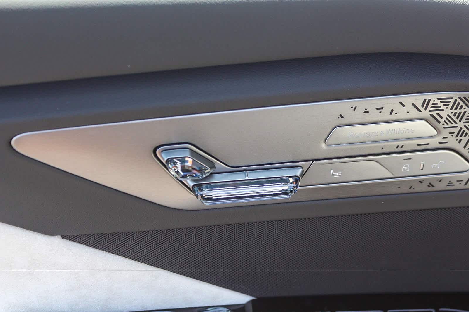 New 2027 BMW 740i w/ Executive Package RWD image 20