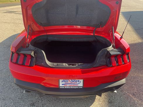 Used 2024 Ford Mustang Premium image 6