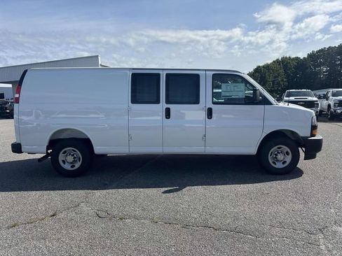New 2026 Chevrolet Express 2500 Extended w/ Driver Convenience Package RWD image 6