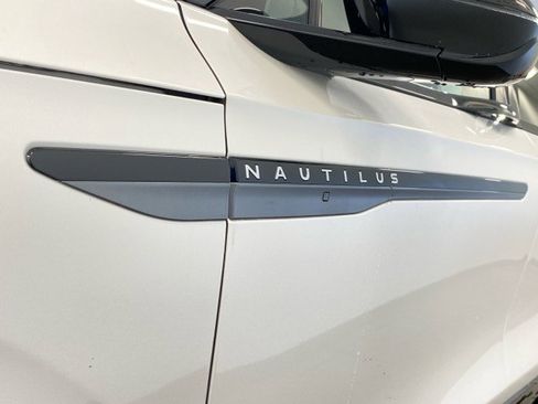New 2026 Lincoln Nautilus Reserve AWD/4WD image 20