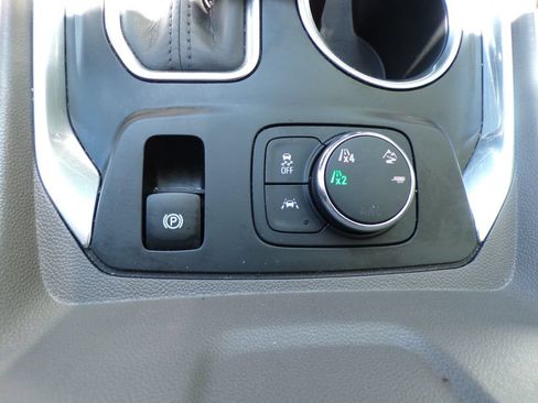 Used 2020 Chevrolet Traverse Premier AWD/4WD image 29
