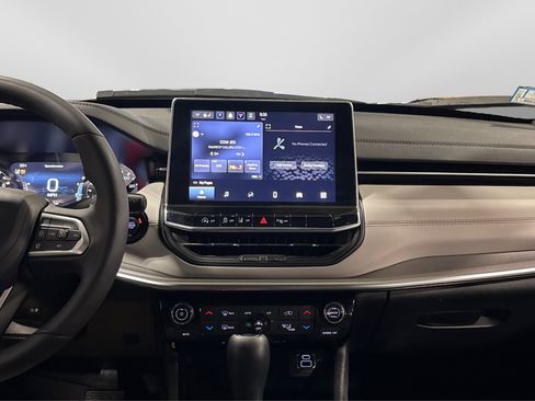 Used 2025 Jeep Compass Limited image 27