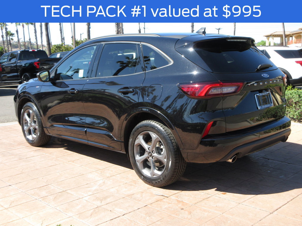 Certified 2023 Ford Escape ST-Line w/ Tech Pack #1 AWD/4WD image 2