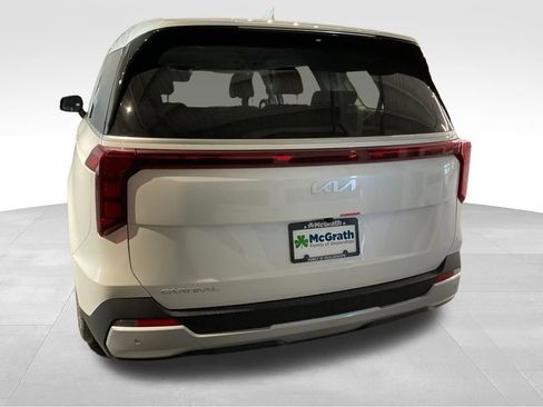 New 2026 Kia Carnival LX FWD image 4