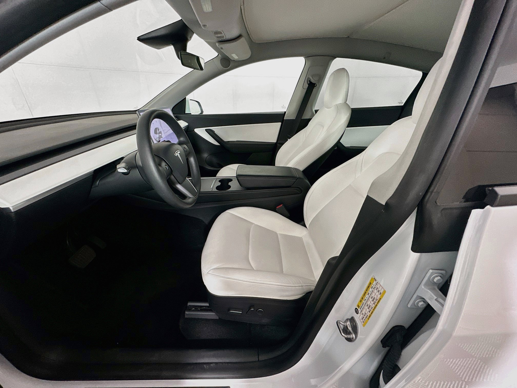 Used 2022 Tesla Model Y Long Range AWD/4WD image 13
