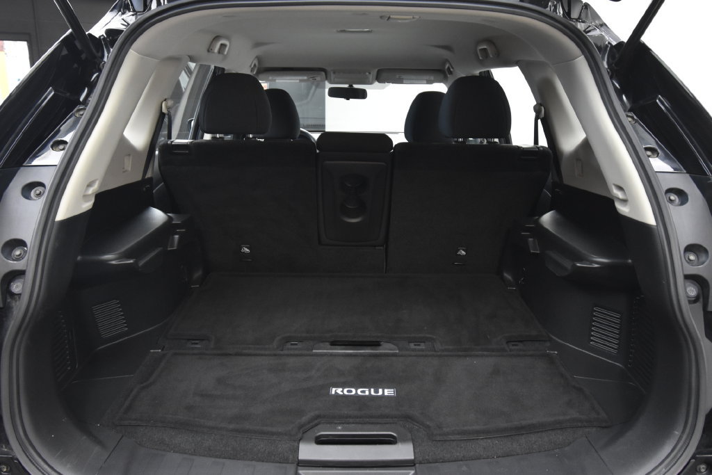 Used 2017 Nissan Rogue S AWD/4WD image 20