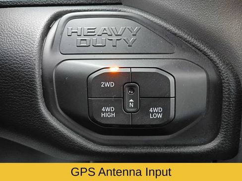 Used 2025 RAM 2500 Big Horn AWD/4WD image 15