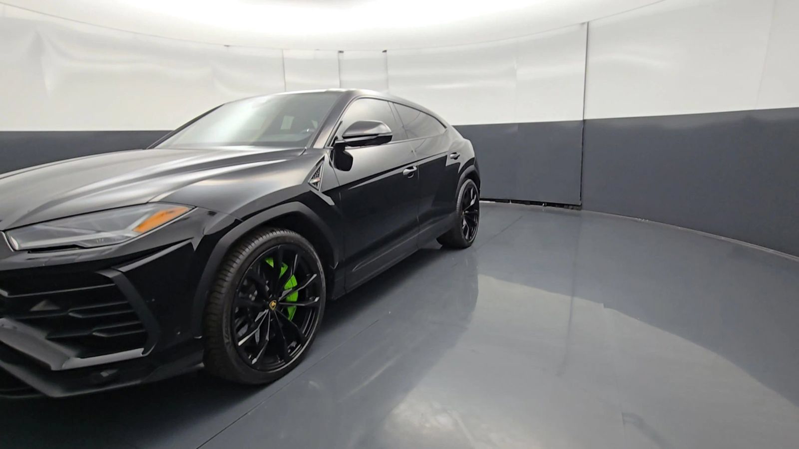 Used 2022 Lamborghini Urus AWD/4WD image 79