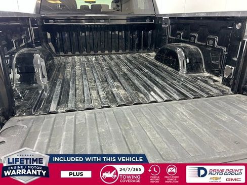 Used 2025 Chevrolet Silverado 1500 LT RWD image 8