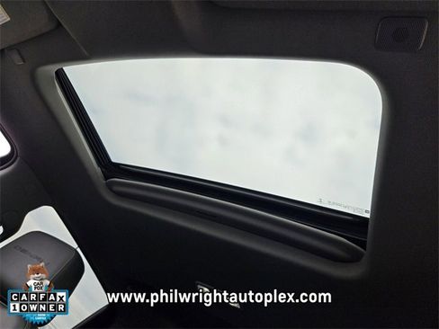 Used 2022 GMC Sierra 1500 Denali w/ Denali Premium Package image 10