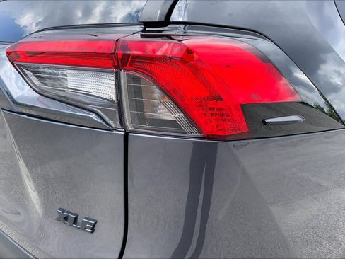 Used 2025 Toyota RAV4 XLE FWD image 30