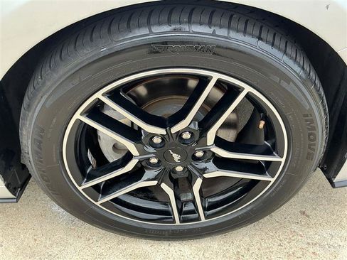 Used 2019 Ford Mustang Premium RWD image 21