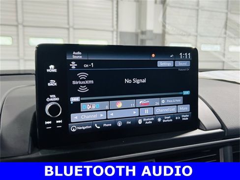 New 2025 Honda Pilot Touring image 6