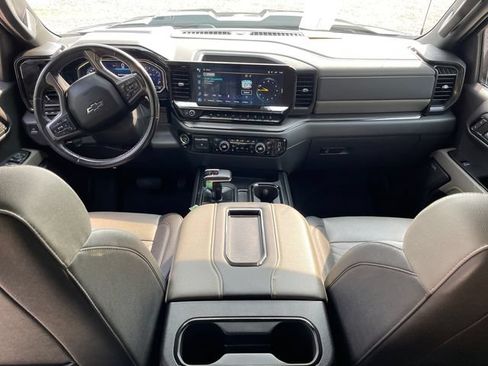 Certified 2022 Chevrolet Silverado 1500 ZR2 w/ Technology Package AWD/4WD image 21