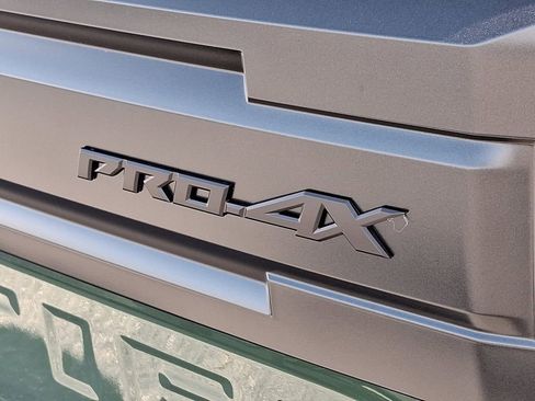 New 2025 Nissan Frontier PRO-4X w/ Pro Premium Package image 5