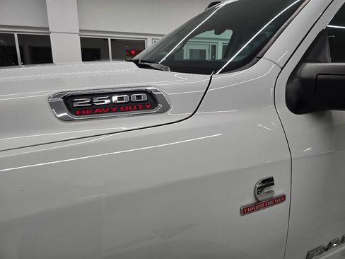 Used 2024 RAM 2500 Laramie w/ Safety Group AWD/4WD image 11