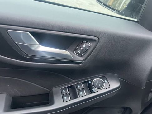 Certified 2022 Ford Escape SEL w/ SEL Stealth AWD Package image 22