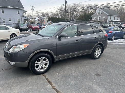 Used 2011 Hyundai Veracruz GLS image 3