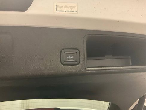 Used 2020 GMC Terrain Denali w/ GMC Pro Grade Package AWD/4WD image 25