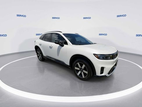 Used 2025 Honda Prologue Touring image 2