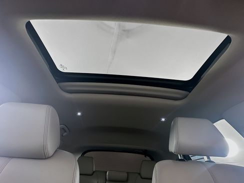 Used 2025 Honda HR-V EX-L image 25
