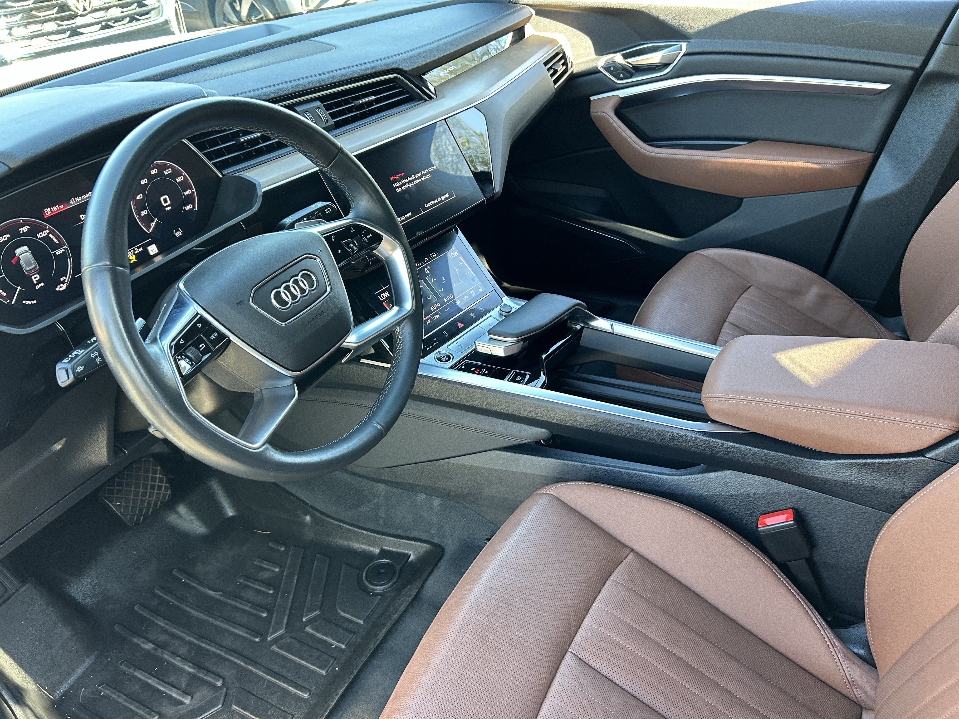 Used 2024 Audi Q8 e-tron Premium Plus w/ Premium Plus Package AWD/4WD image 16