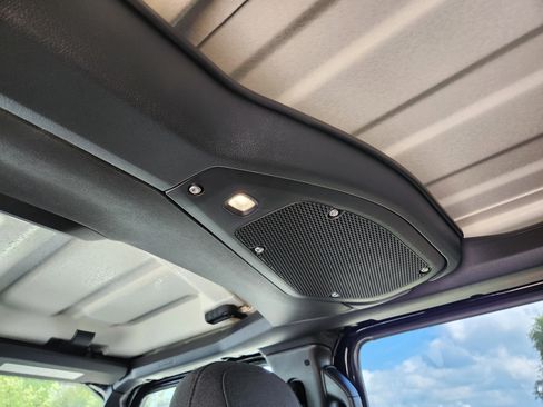 New 2025 Jeep Wrangler Sport S image 30