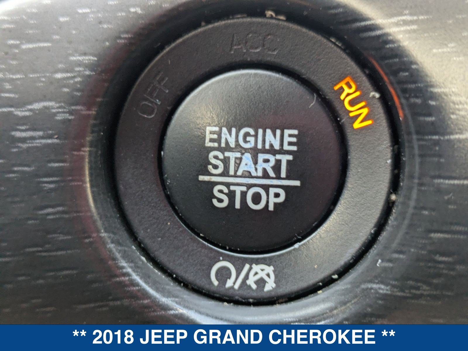 Used 2018 Jeep Grand Cherokee Laredo RWD image 32