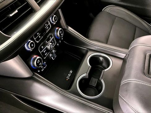 Certified 2022 GMC Yukon SLT w/ SLT Premium Package image 15