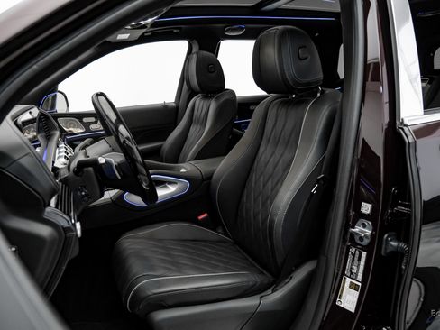 Used 2024 Mercedes-Benz Maybach GLS 600 4MATIC image 30