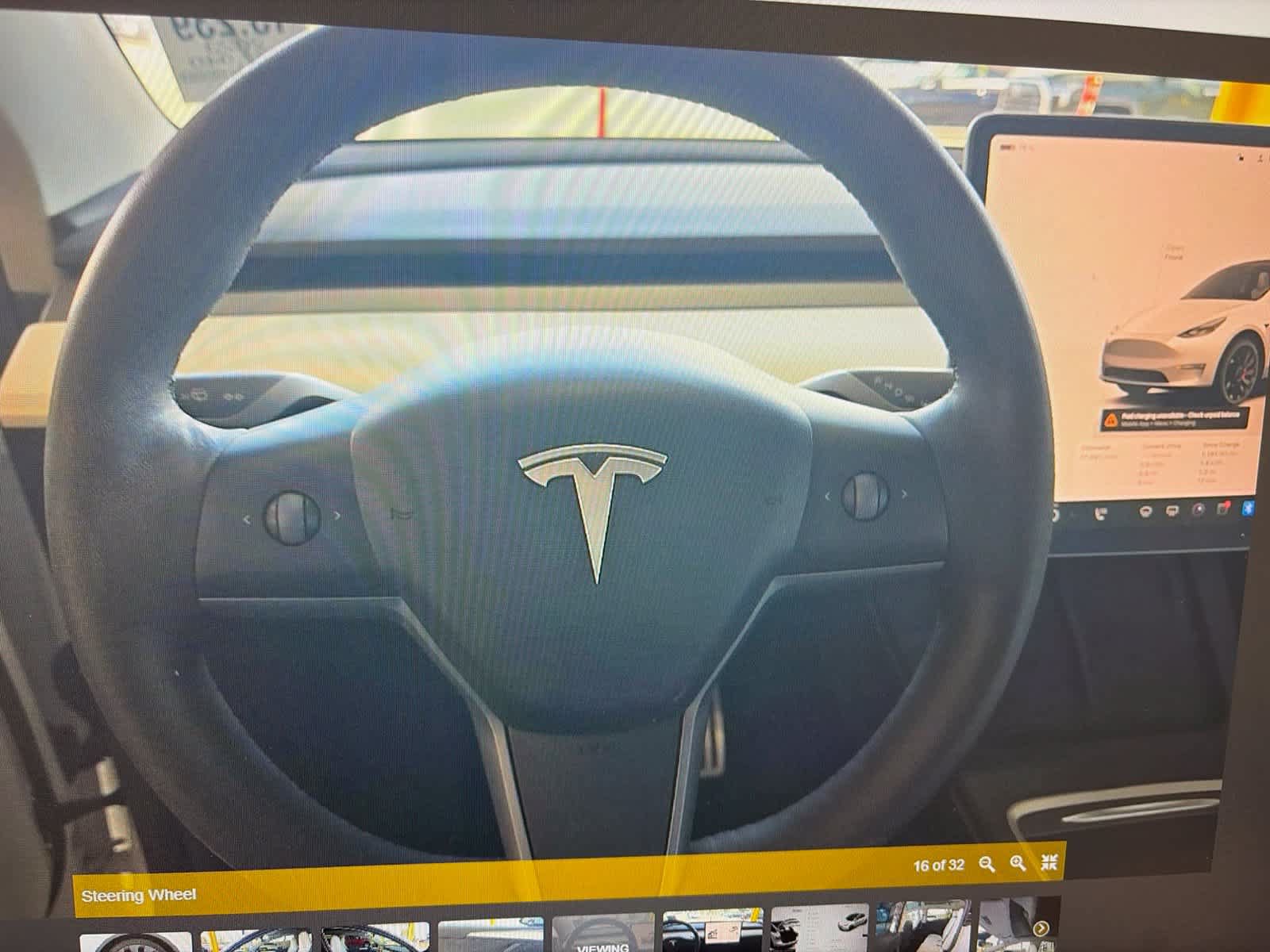 Used 2023 Tesla Model Y Performance AWD/4WD image 11