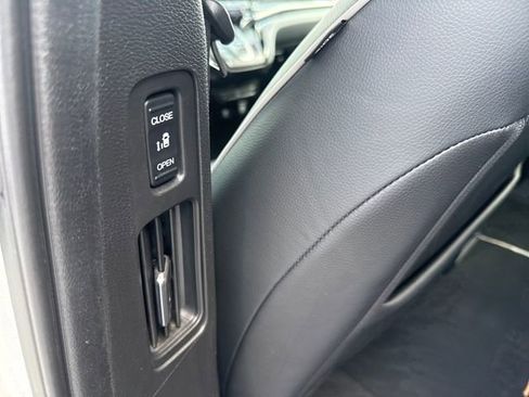Certified 2024 Honda Odyssey Elite image 18