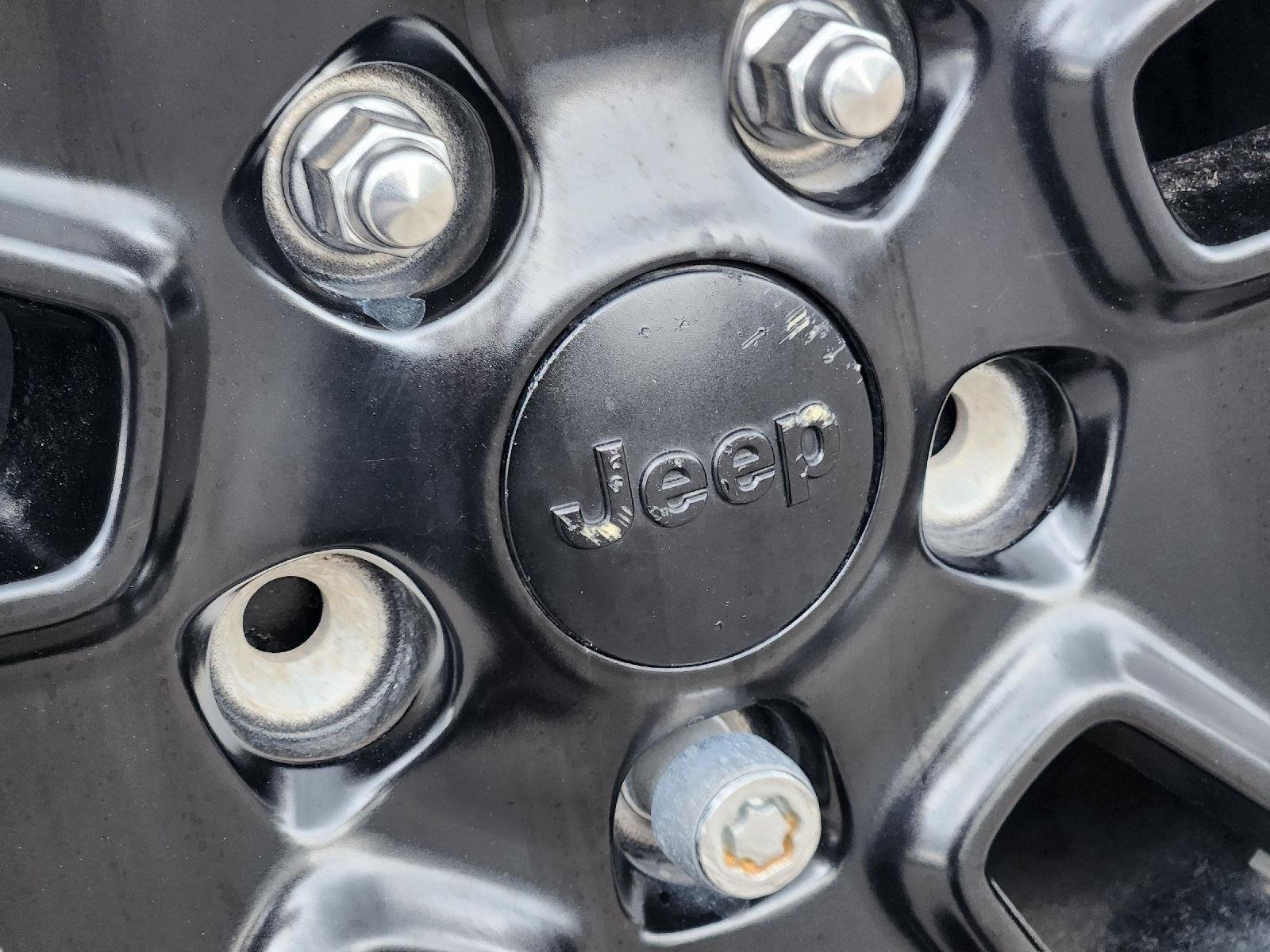 Used 2014 Jeep Wrangler Unlimited Rubicon AWD/4WD image 12